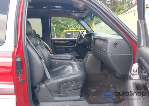 1999 Chevrolet Silverado 1500 Ls z USA, uszkodzony, nr VIN 2GCEC19T8X1260418